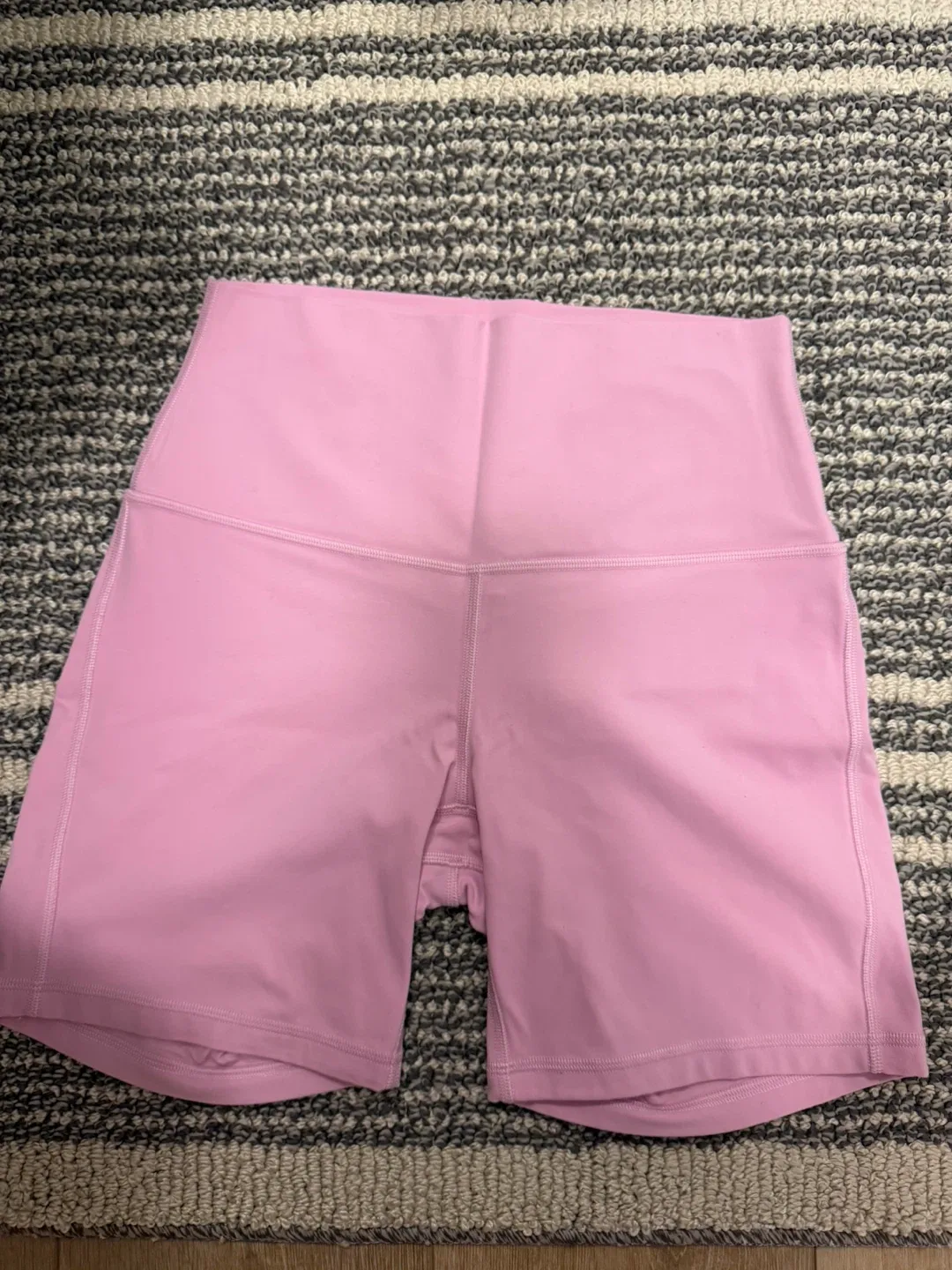 Lululemon Align High Rise Shorts Size 6 image indicator(3)