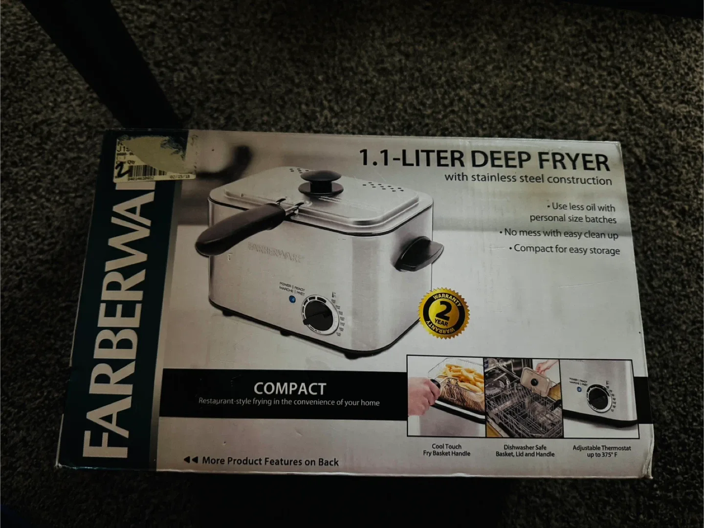 Moving out sale! - NEW Farberware 1.1-Liter Deep Fryer thumbnail