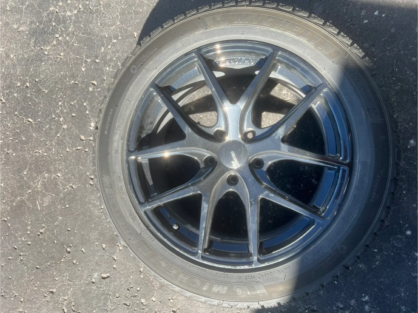 Michelin X-Ice Snow Tires 225/55R18 on Rims image indicator(4)