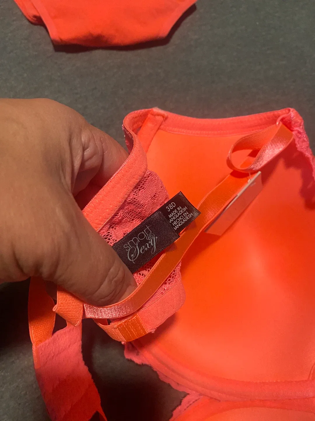 Smart & Sexy Bra - Size 38D image indicator(4)