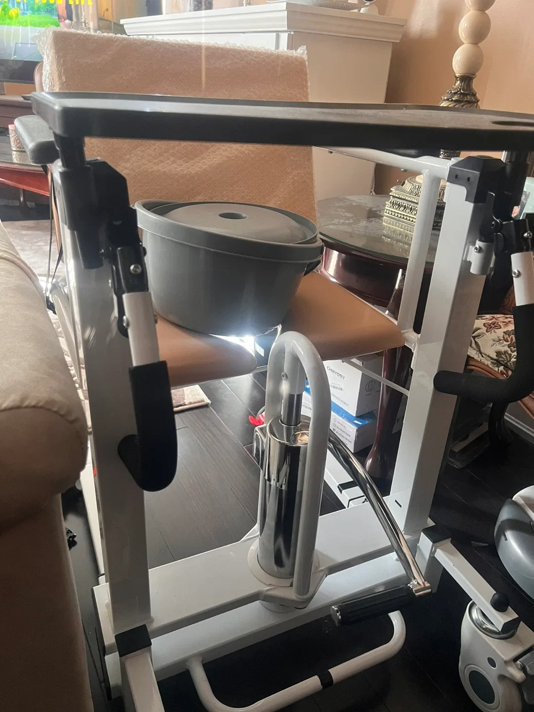 Rolling Walker with Seat and Tray image indicator(6)