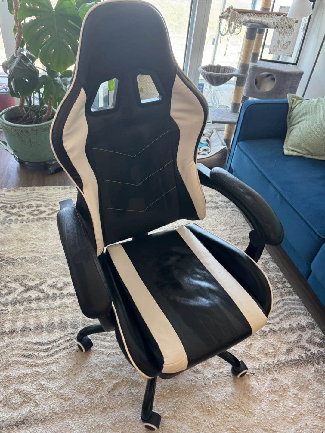 Gaming Chair - Black and White - photo 3