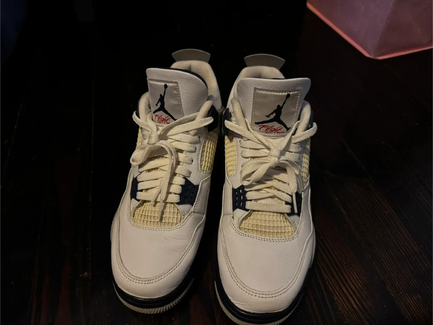 Air Jordan 4 Retro image indicator(2)