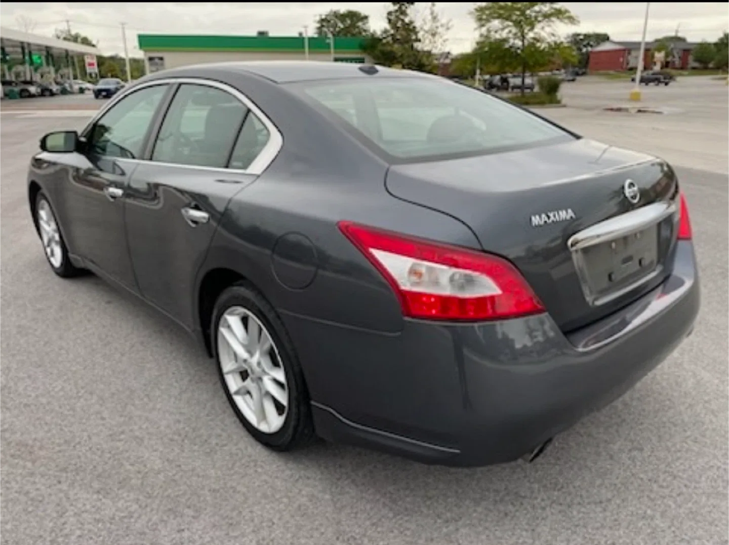 2010 Nissan Maxima image indicator(3)