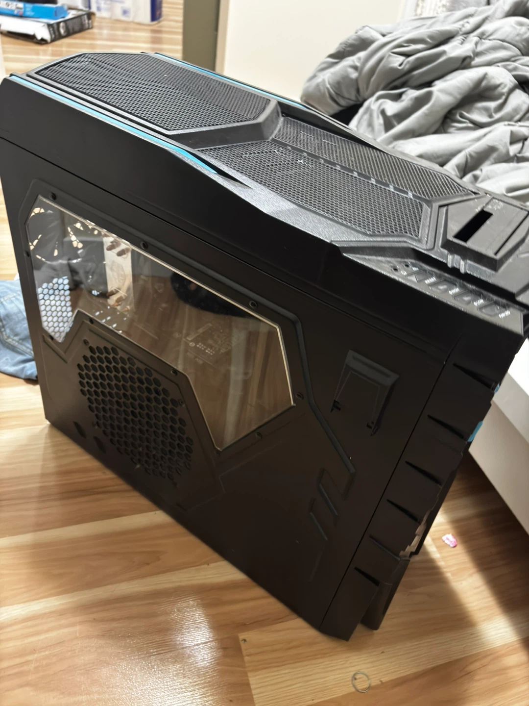 Gigabyte PC Case with HyperX Red RAM