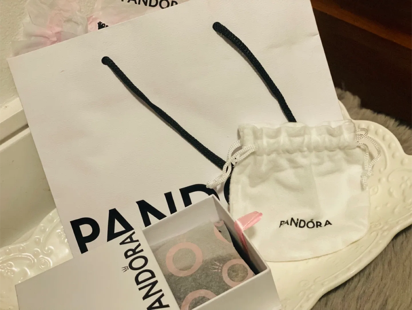 Pandora Moments Heart Closure Snake Chain Bracelet image indicator(6)