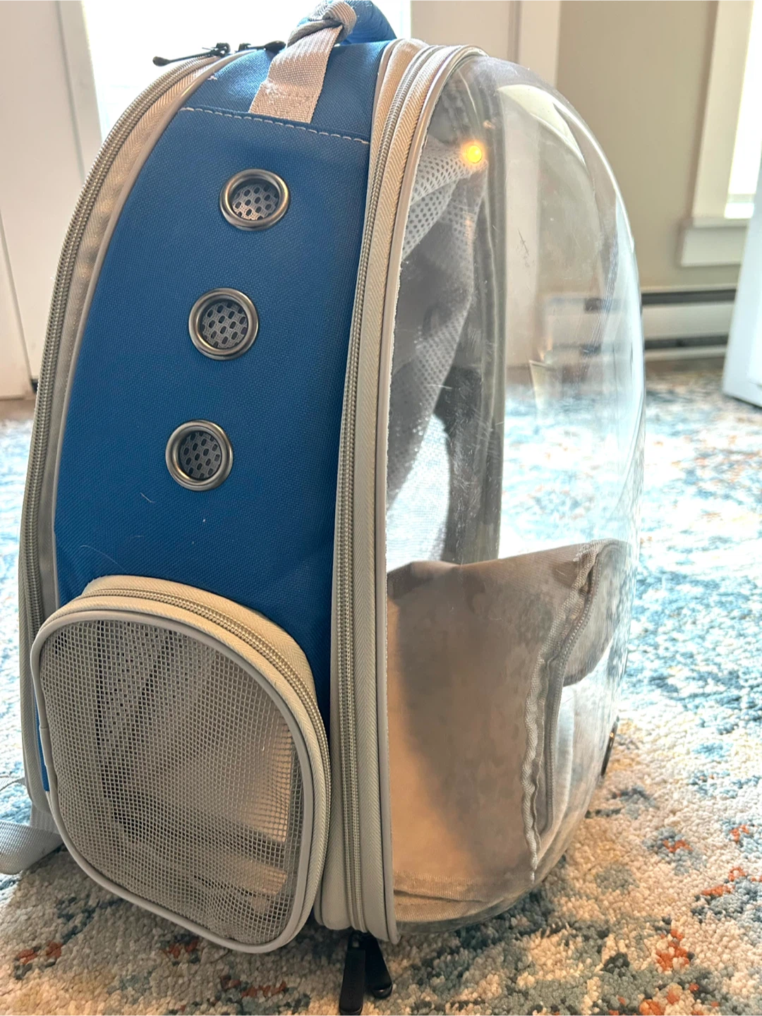 Pet Carrier Backpack for Cats/Small Dogs
