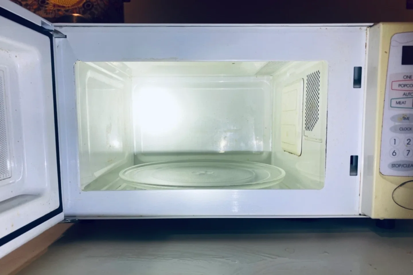 Goldstar Microwave Oven image indicator(2)