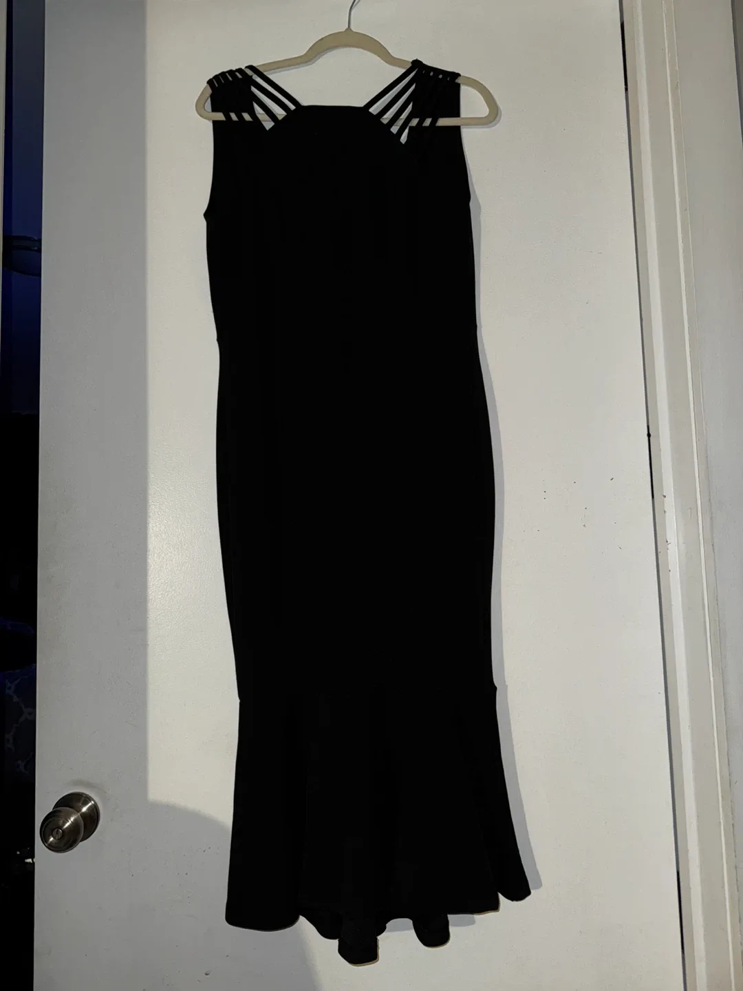 Black Sleeveless Dress image indicator(2)