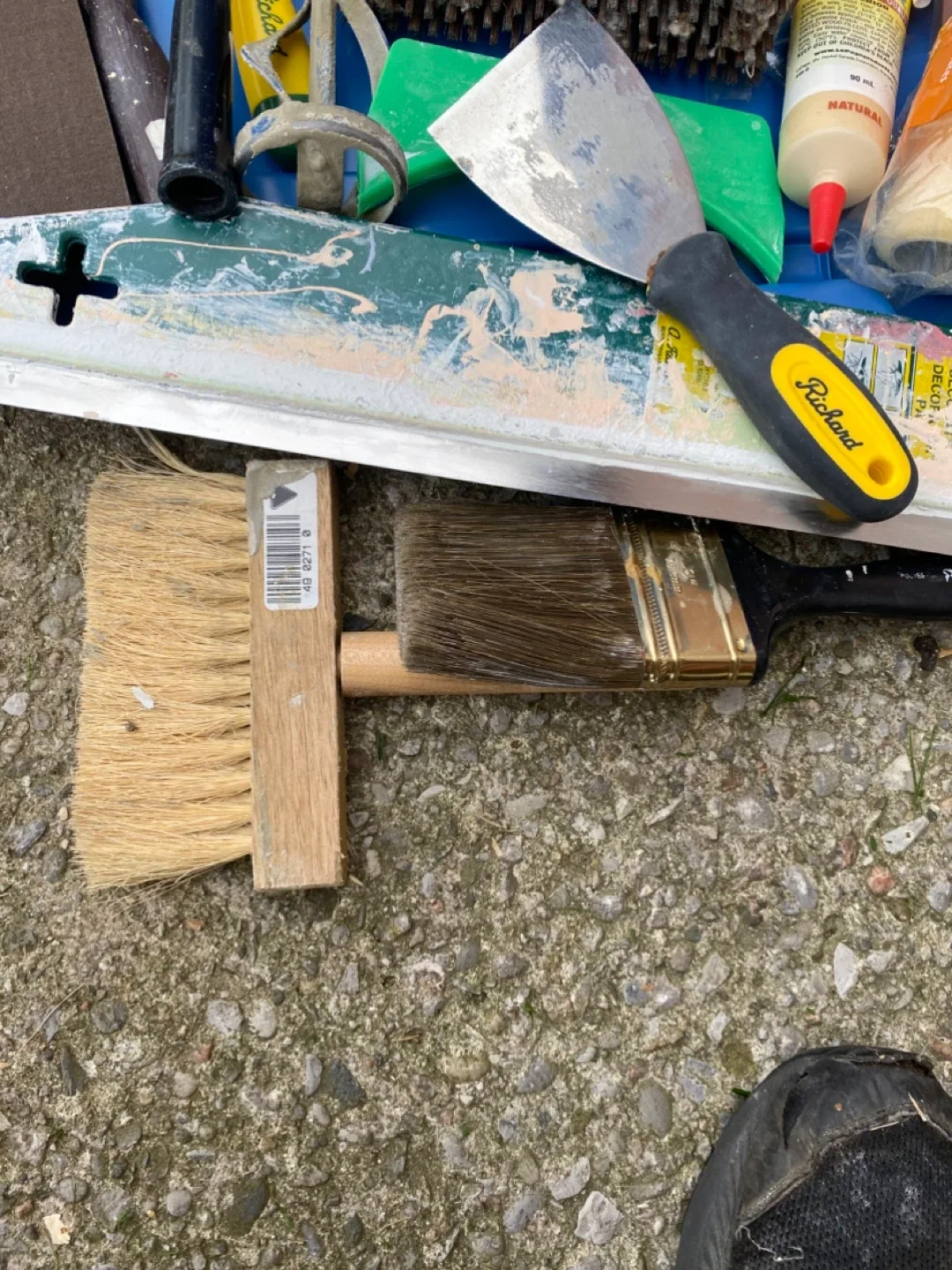 Painting Supplies - Rollers, Brushes, Scrapers & More image indicator(2)