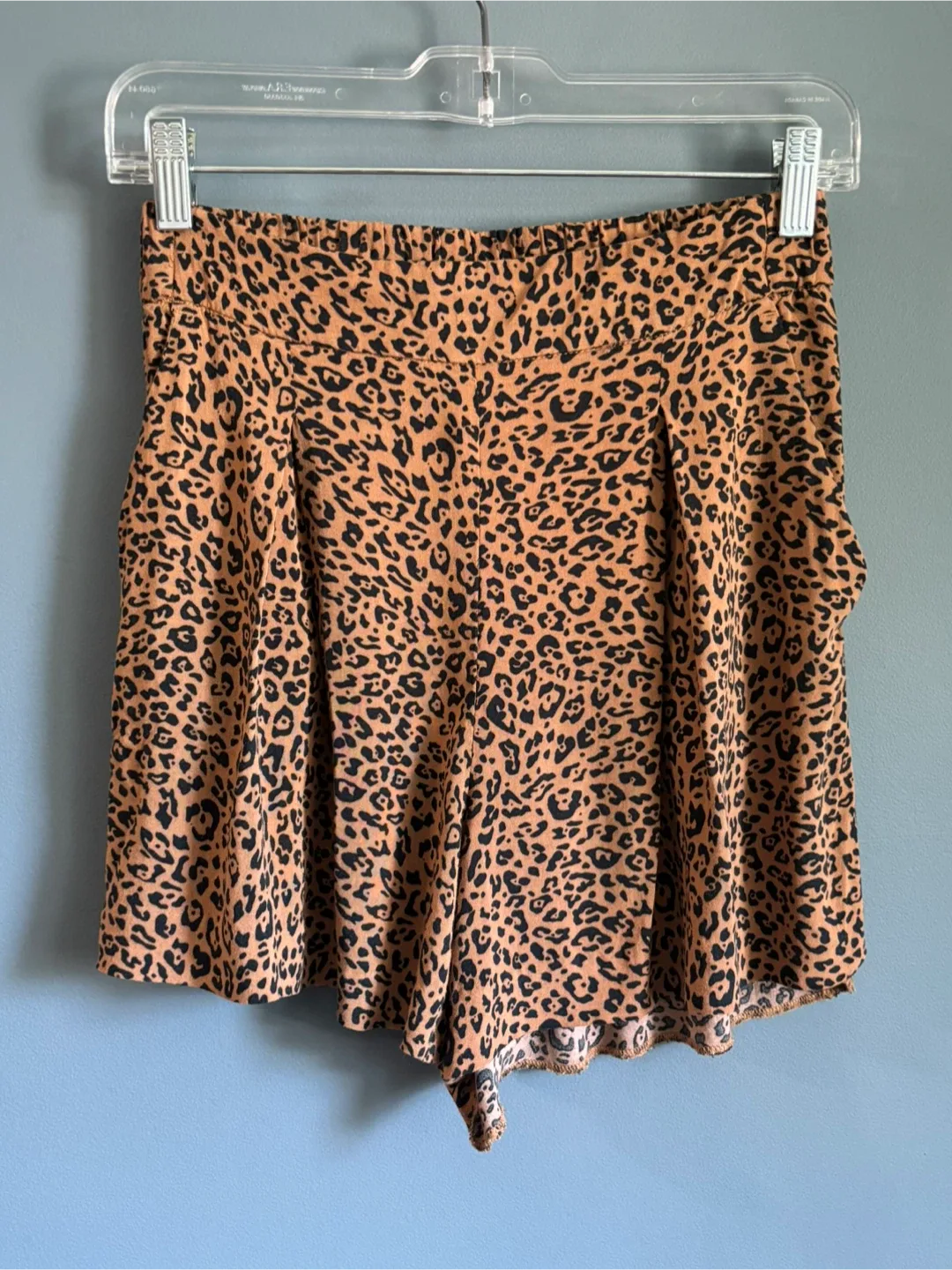 H&M Leopard Print Shorts - Size US 4 thumbnail