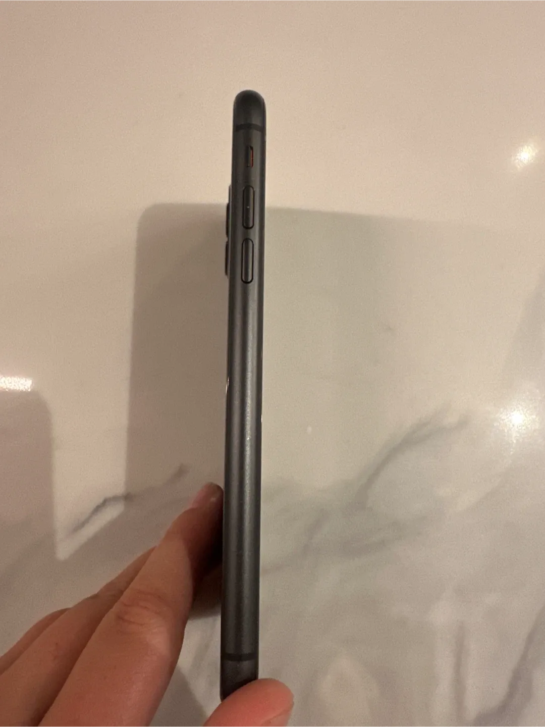 iPhone 11 - 64GB - Black image indicator(3)