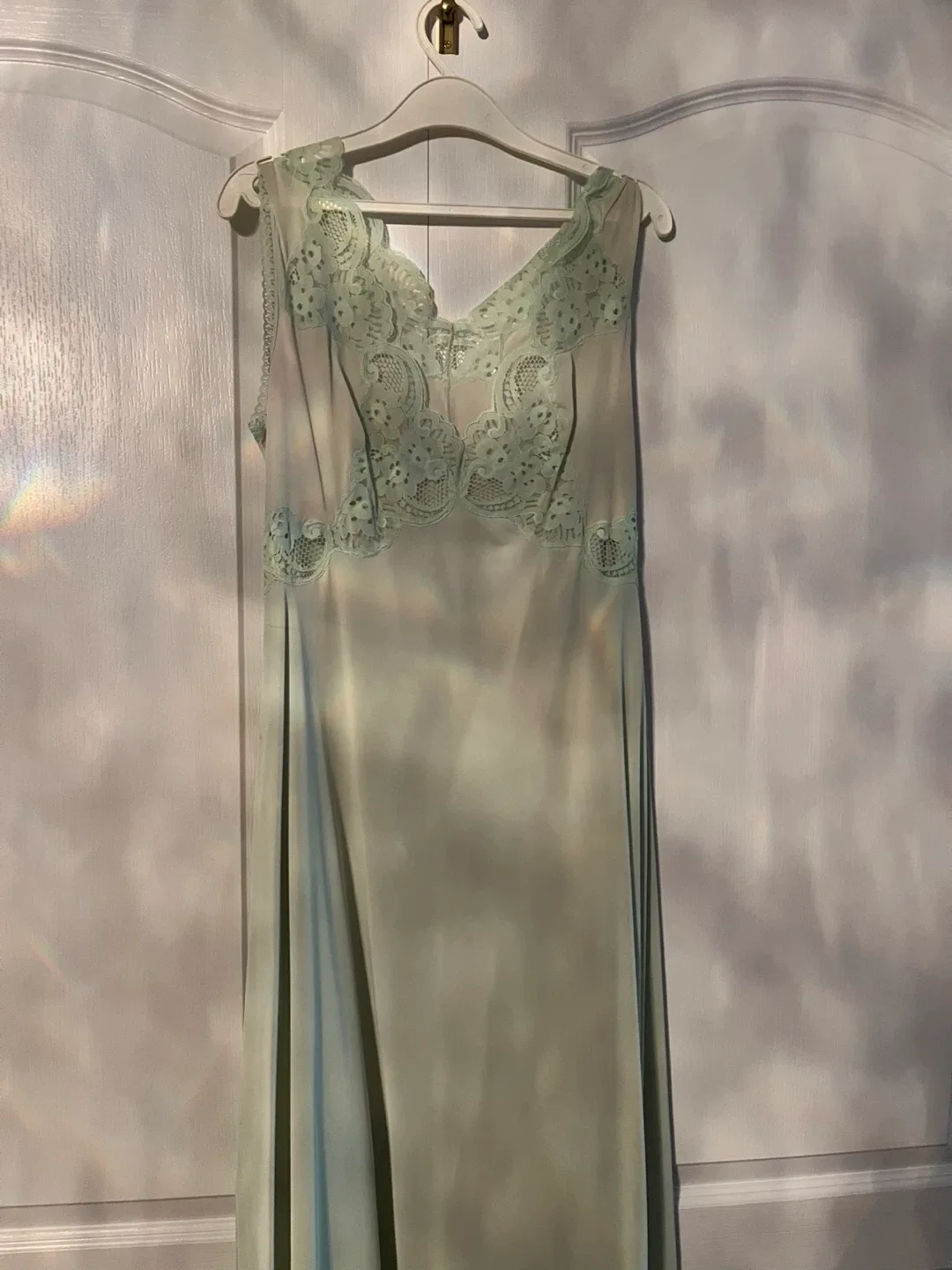 Vintage Lace Lingerie Set - Robe & Nightgown image indicator(5)