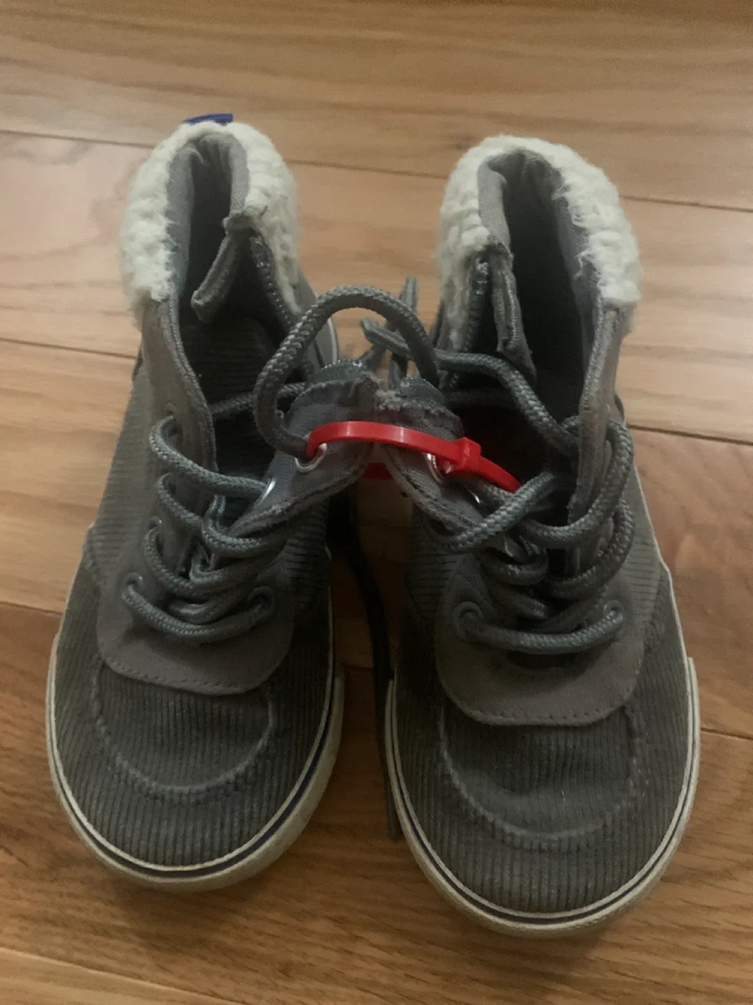 Gap Kids Grey Boots - Size 7 thumbnail
