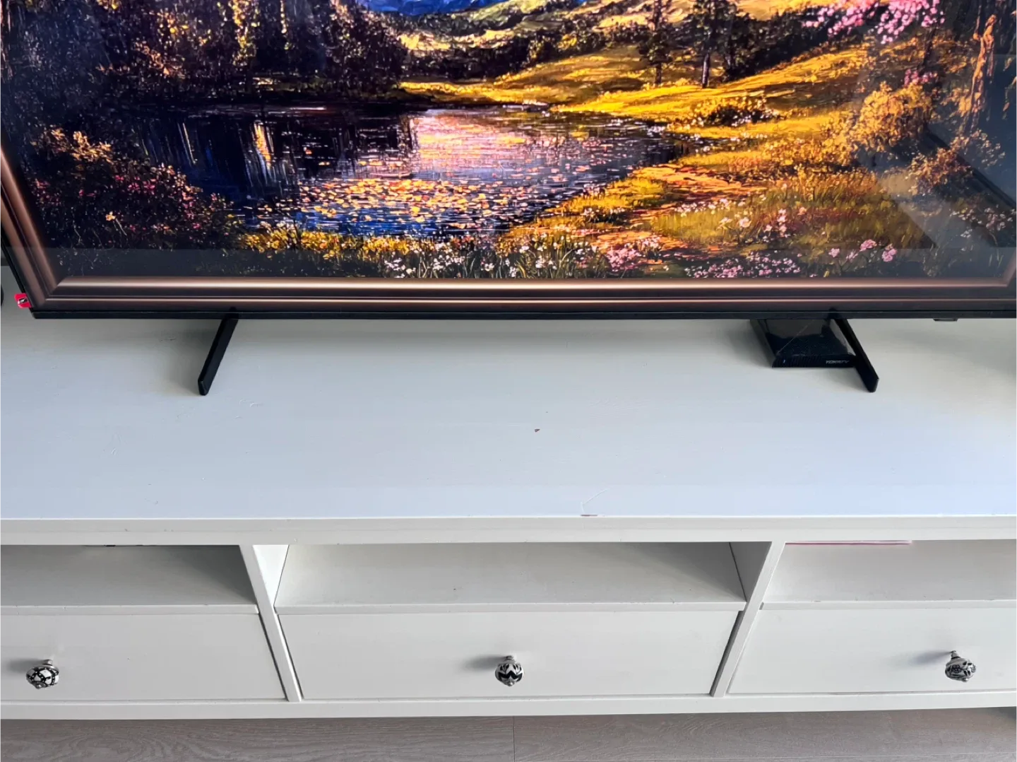 IKEA Hemnes White TV Stand / Media Console image indicator(4)