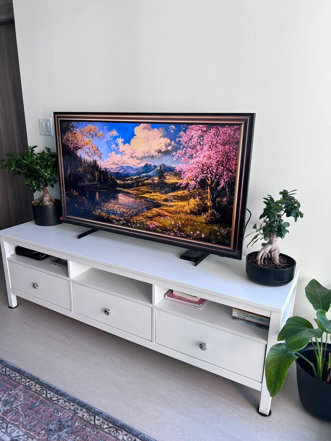 IKEA Hemnes White TV Stand / Media Console image indicator(2)