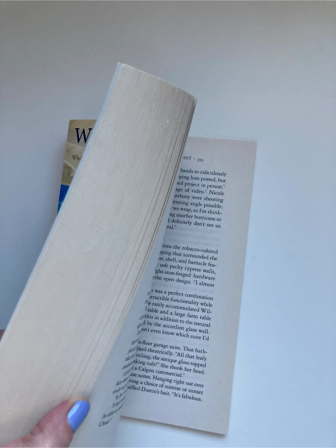 The House on Mermaid Point by Wendy Wax image indicator(3)