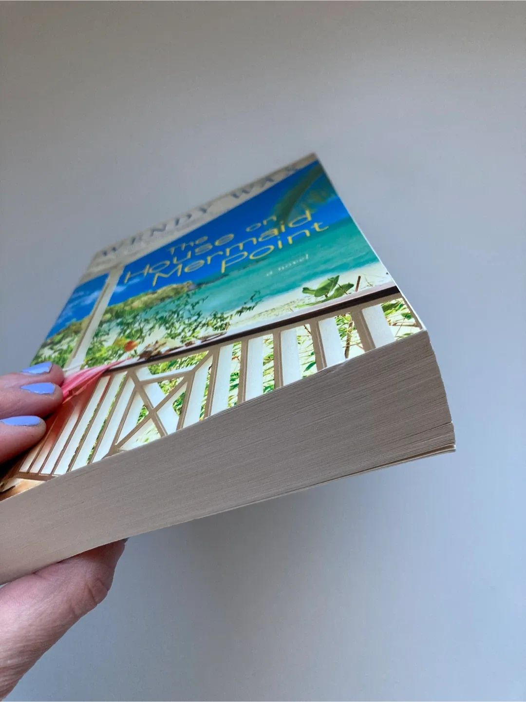 The House on Mermaid Point by Wendy Wax image indicator(4)