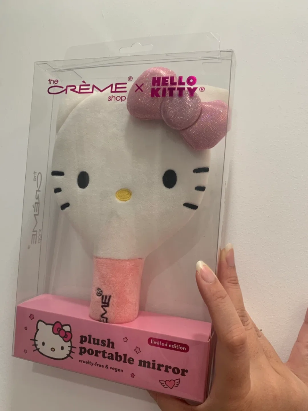 🩷 The Crème Shop x Hello Kitty Plush Portable Mirror - NEW 🩷 image indicator(5)