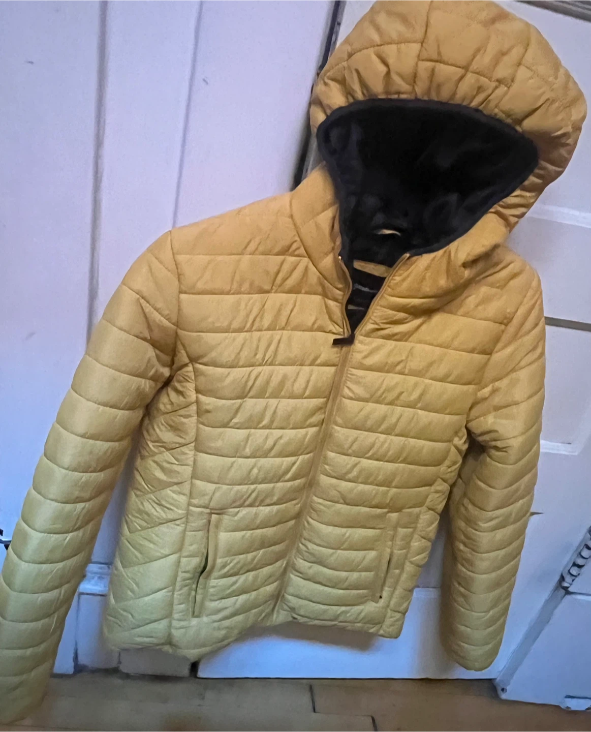 Stradivarius Yellow Puffer Jacket - Size M - photo 2