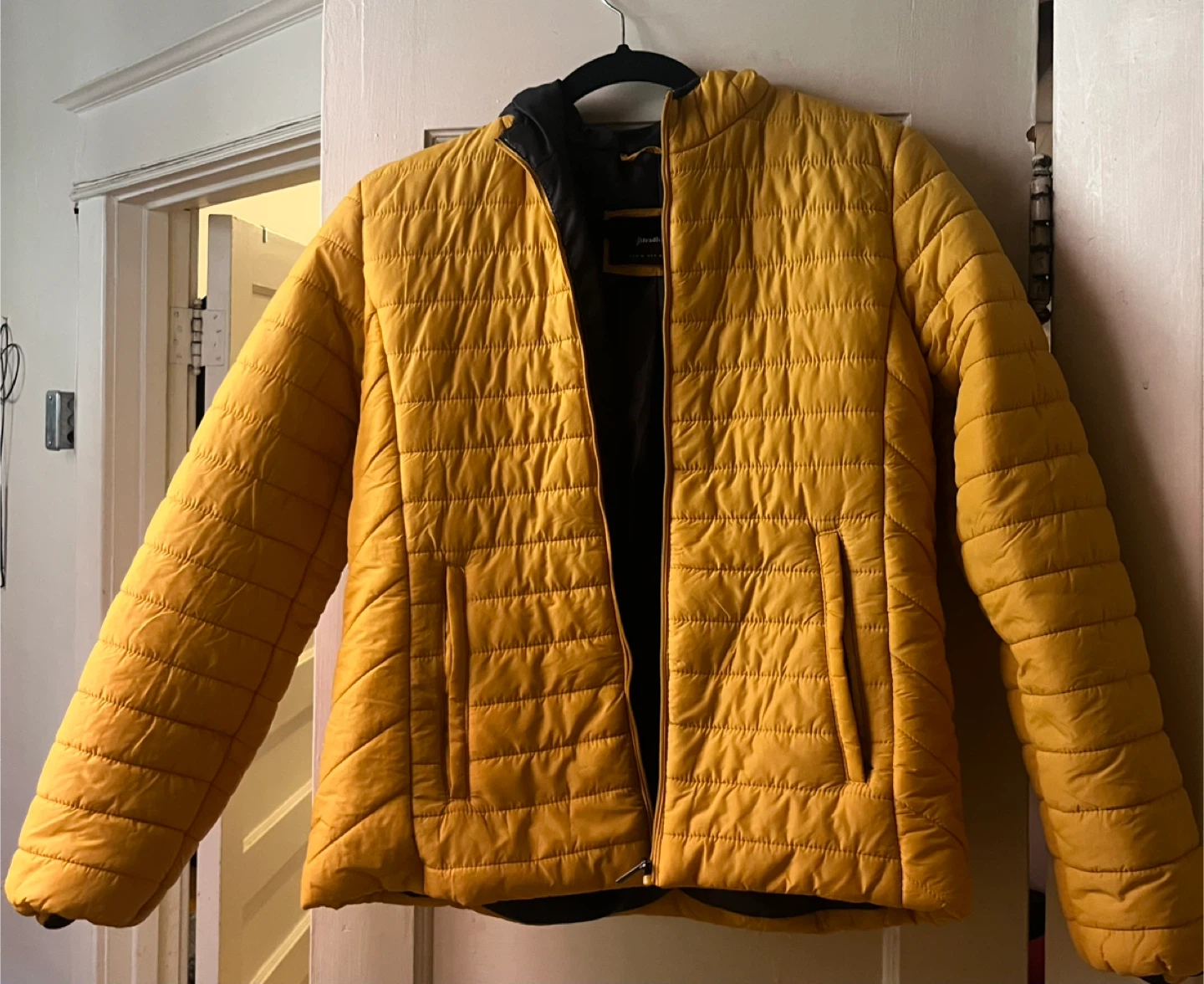 Stradivarius Yellow Puffer Jacket - Size M - photo 4