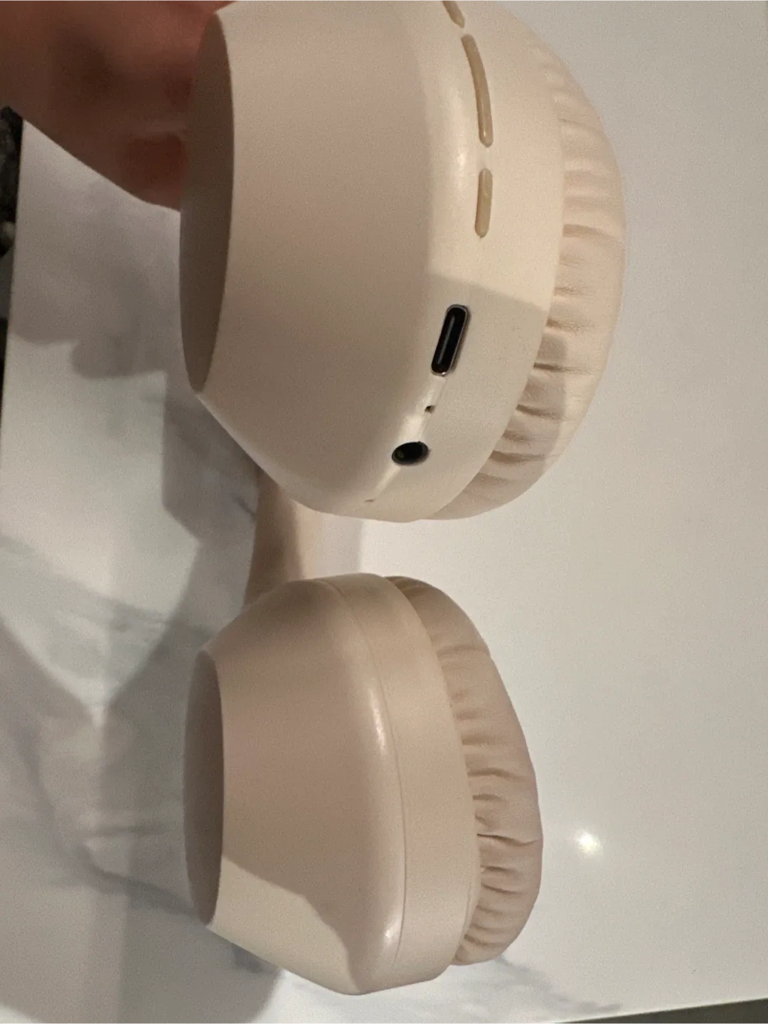 Maestro Wireless Headphones - Beige image indicator(3)