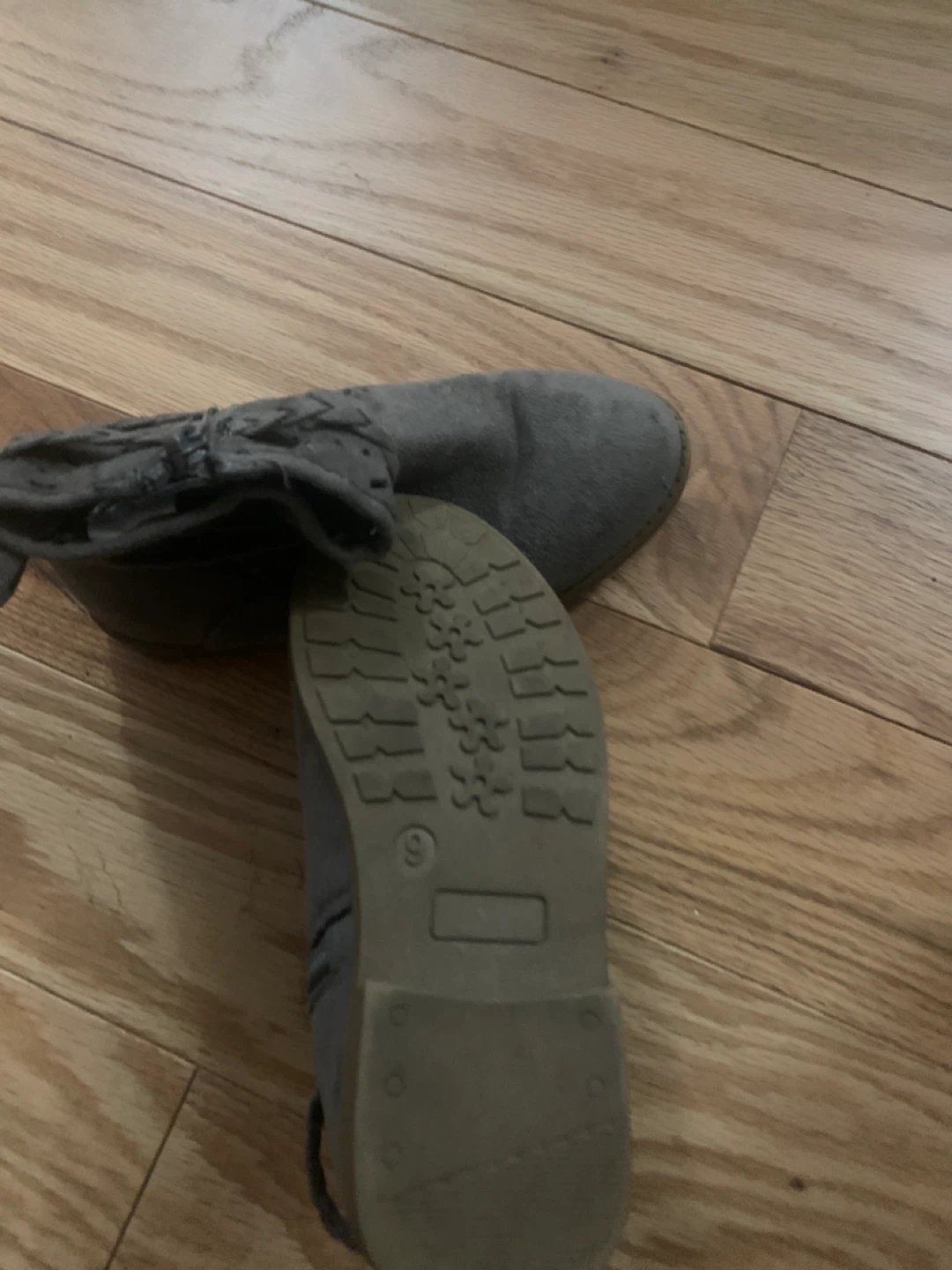 Girl's Size 9 Grey Ankle Boots - photo 2