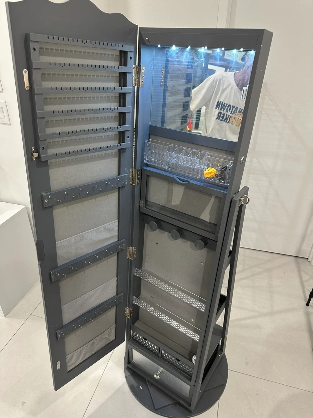 Rotating Jewellery Mirror Cabinet - Grey image indicator(2)