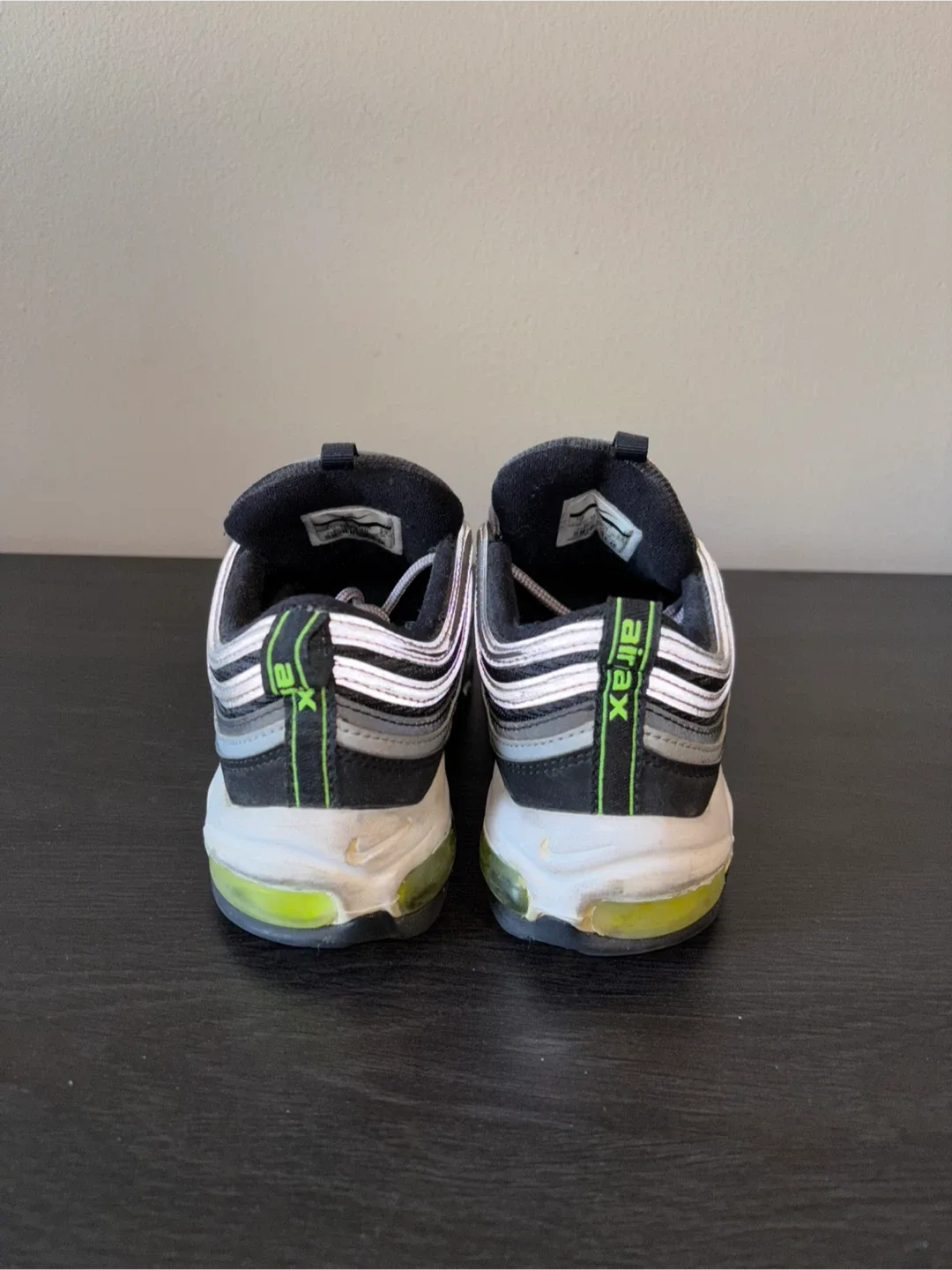 Nike air max 97 og black volt mens US7 image indicator(4)