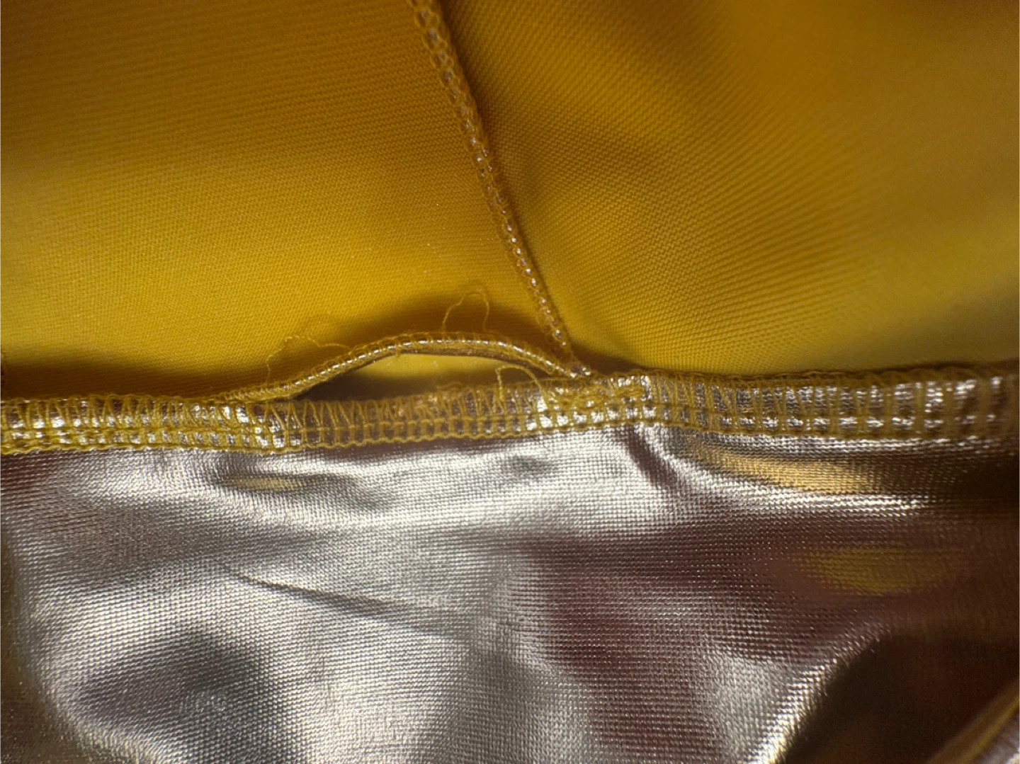 Gold mini mini skirt - size large (really small) - photo 2