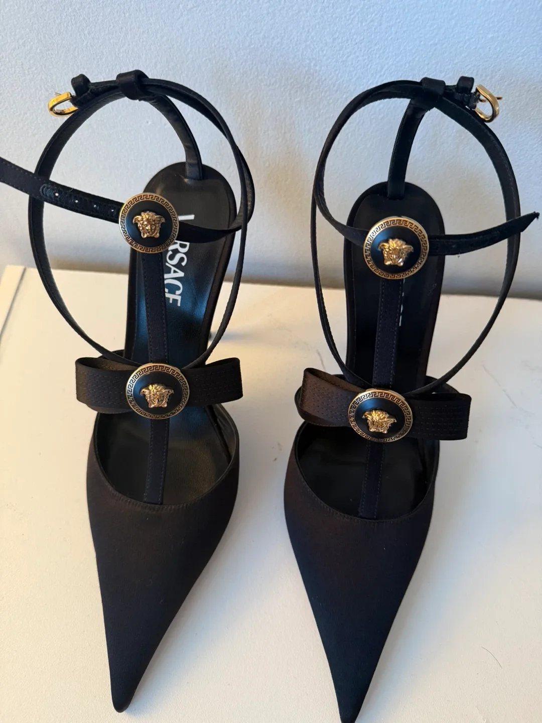 Versace Black Heels Size 40 image indicator(2)