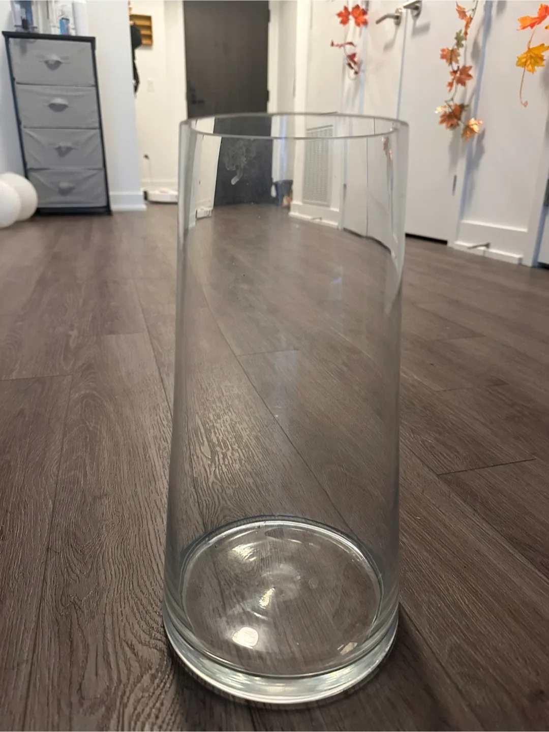 Tall Glass Cylinder Vase image indicator(2)