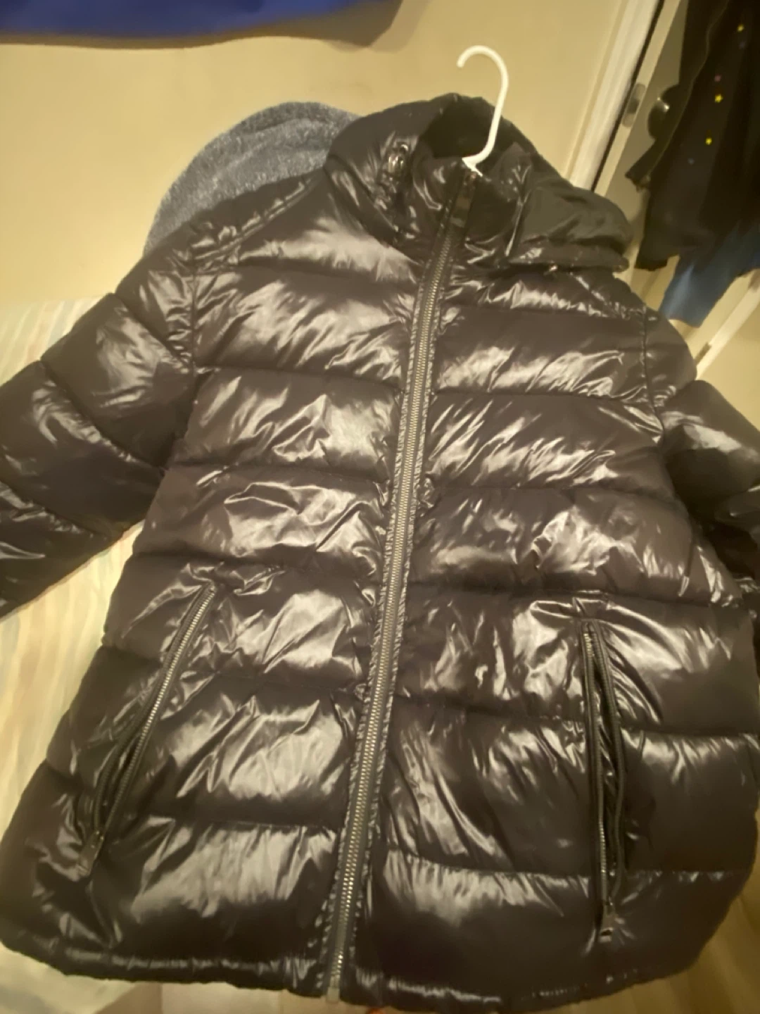 Guess Black Puffer Jacket - Size XL