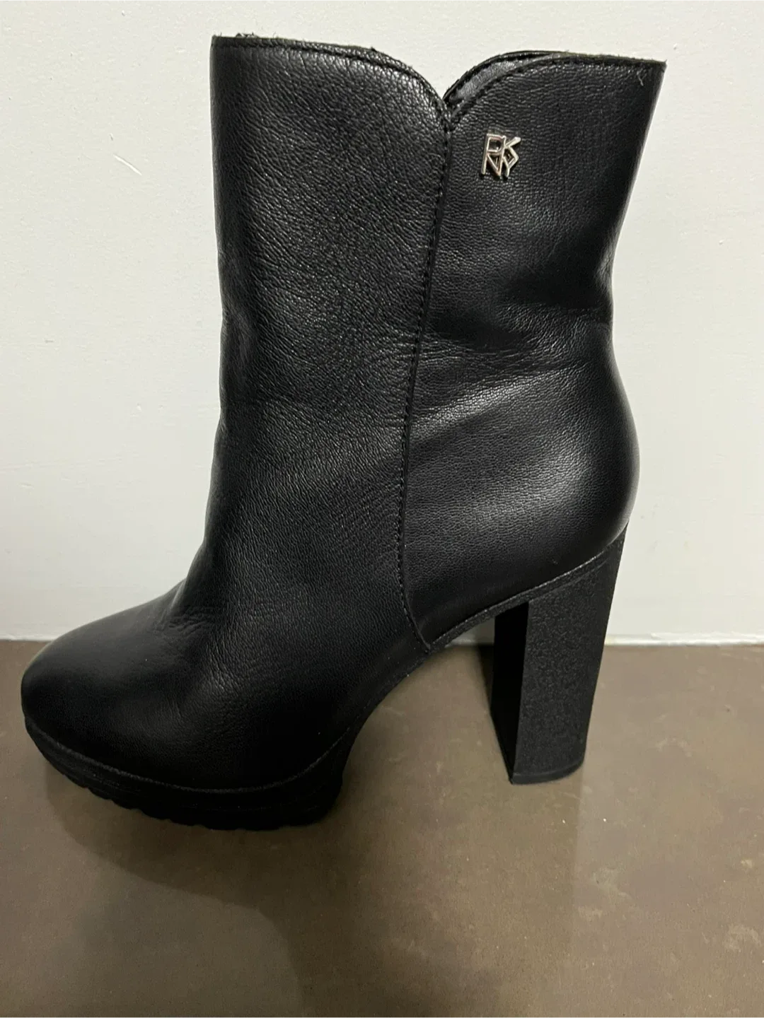 New DKNY Black Leather Ankle Boots