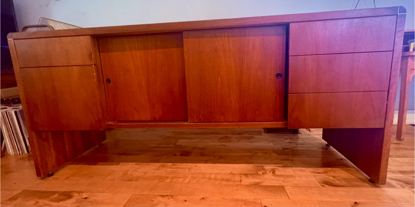 Mid-Century Modern (Xception 1976) Credenza