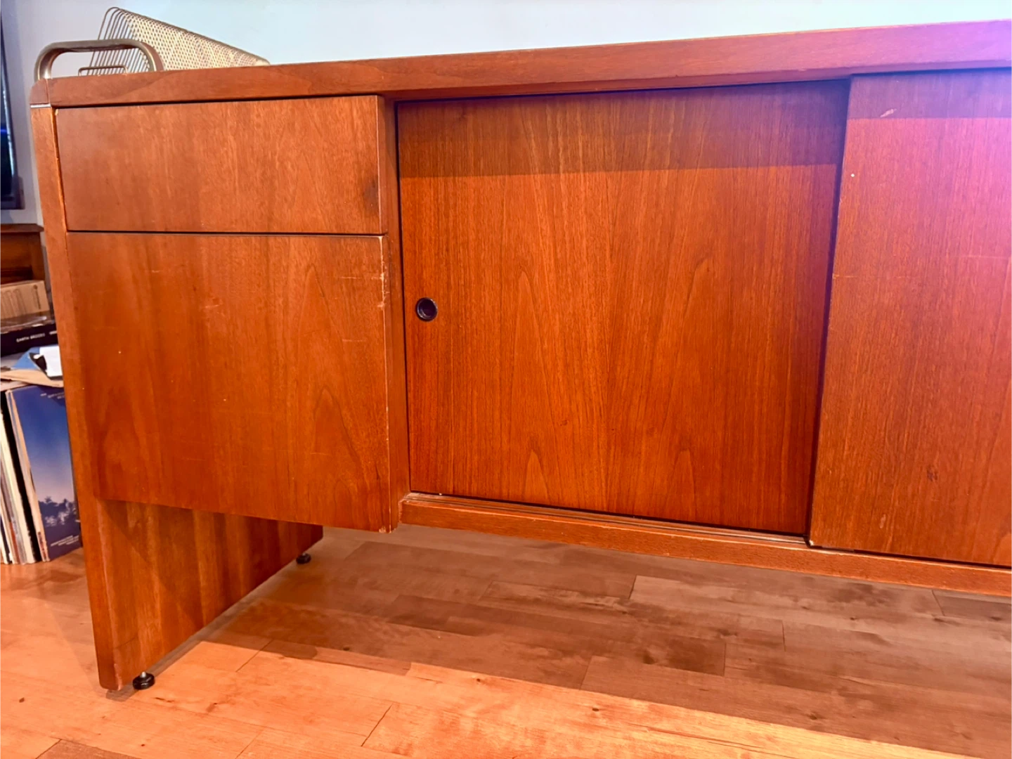 Mid-Century Modern (Xception 1976) Credenza - photo 2