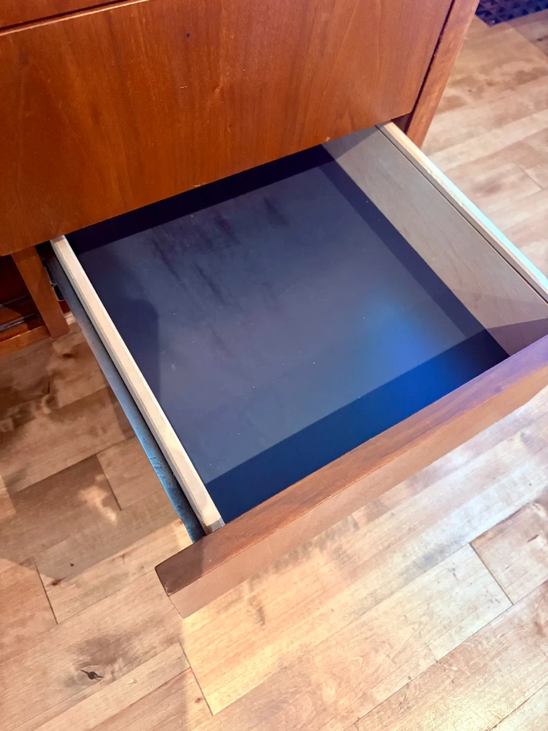 Mid-Century Modern (Xception 1976) Credenza image indicator(6)