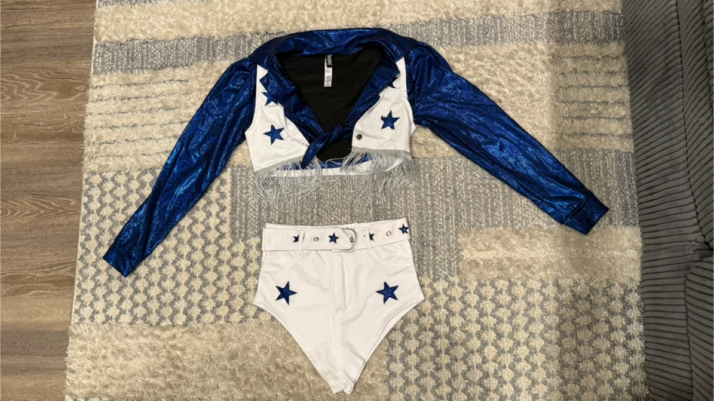 Dallas cowgirl cheerleader Halloween costume