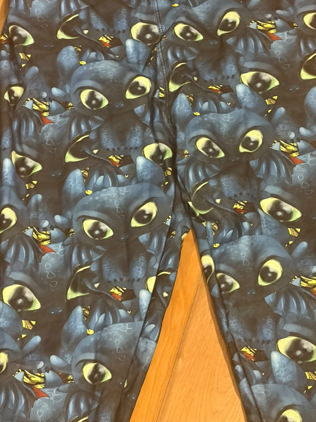 Toothless How to Train Your Dragon Leggings - photo 2