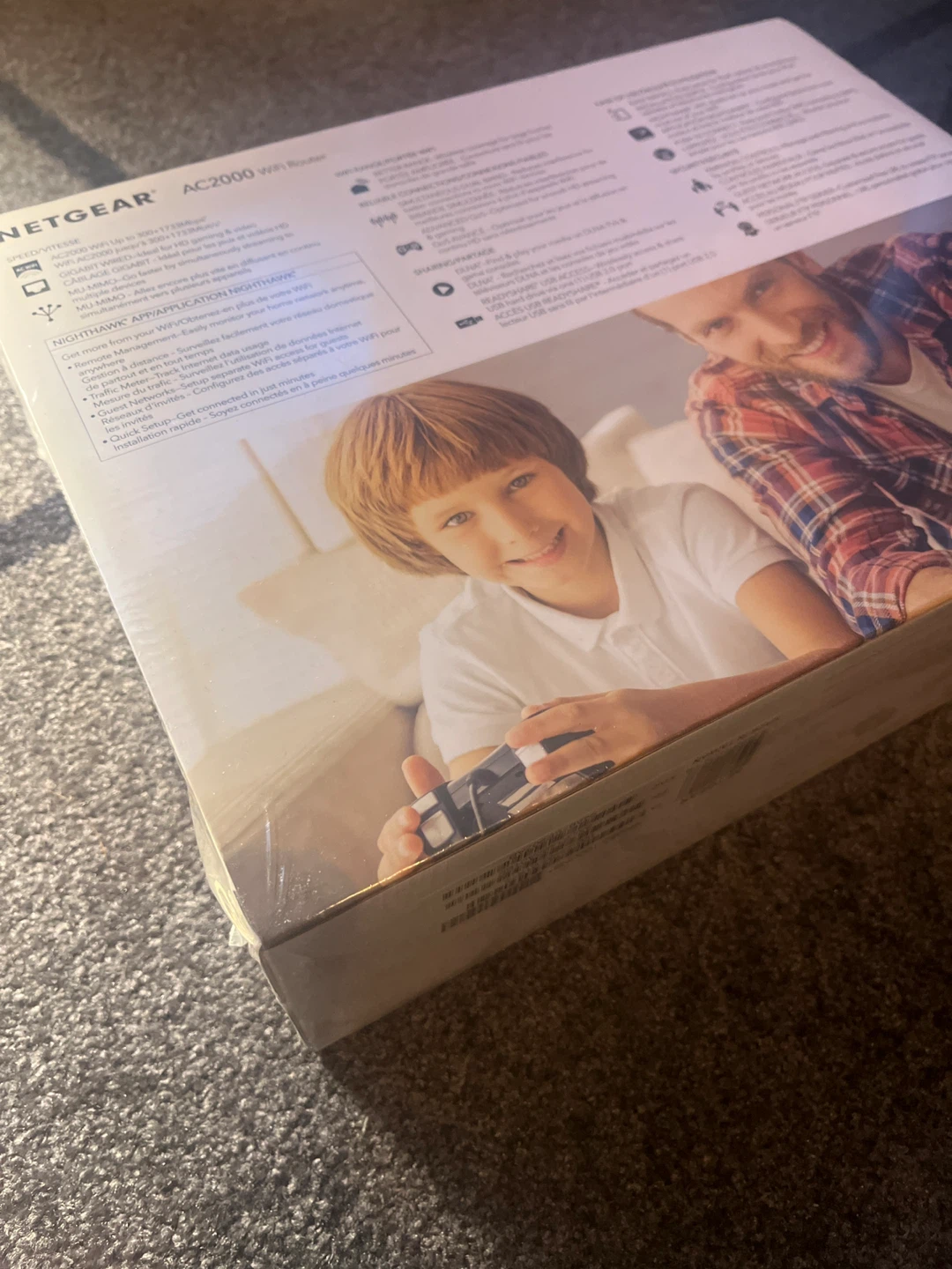 Netgear AC2000 WiFi Router - New in Box - photo 2