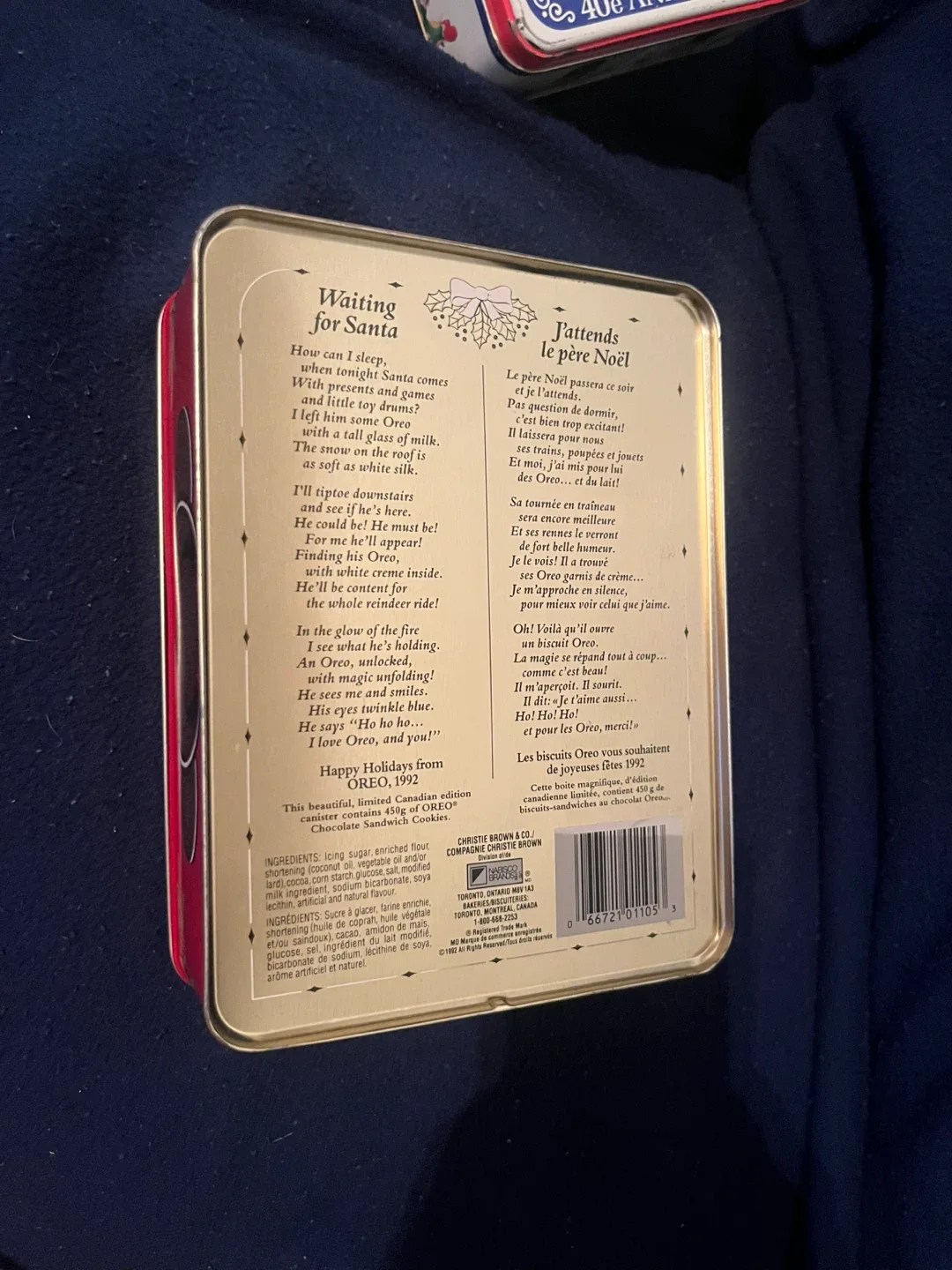 Two vintage, limited edition Oreo cookie tins. 1989 and 1992 image indicator(6)