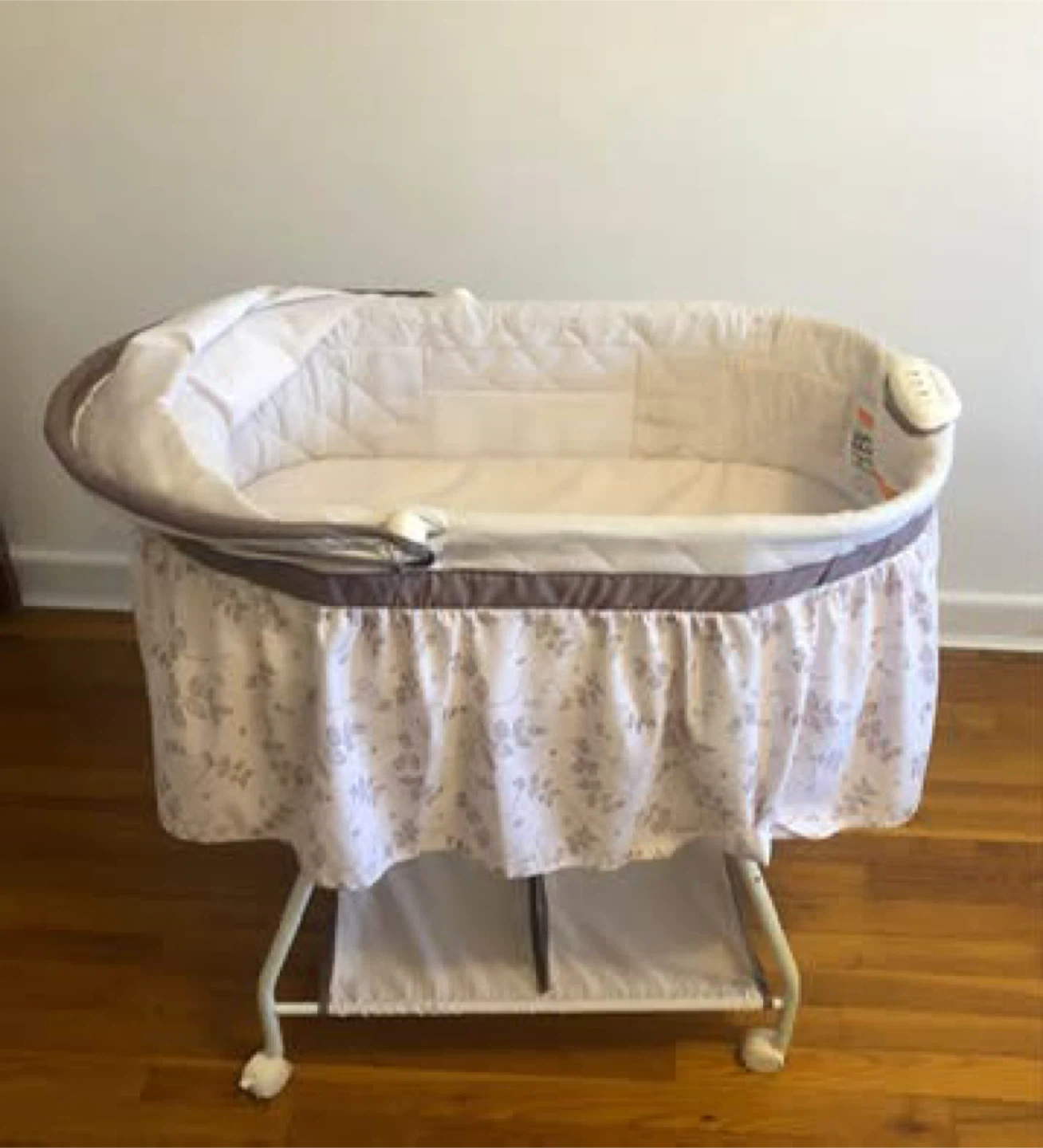 Halo BassiNest Swivel Sleeper
