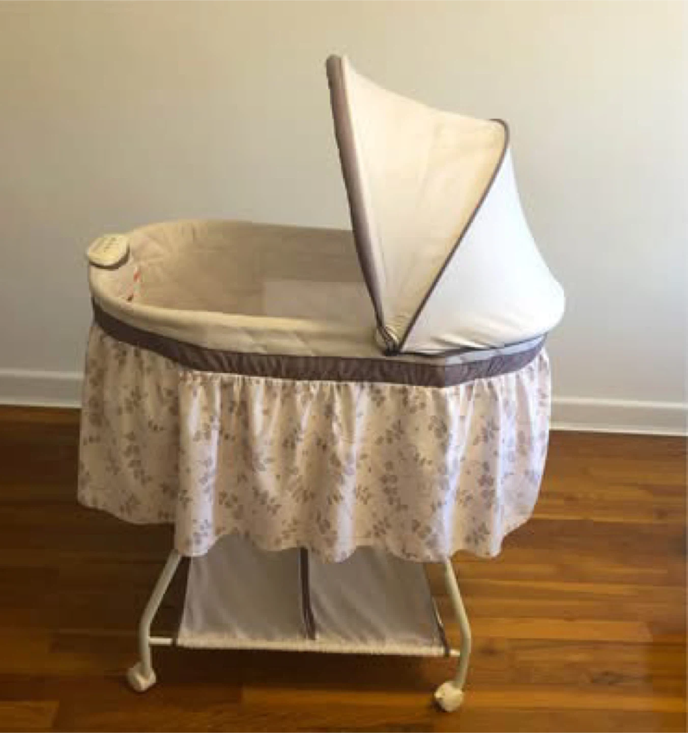 Halo BassiNest Swivel Sleeper - photo 3