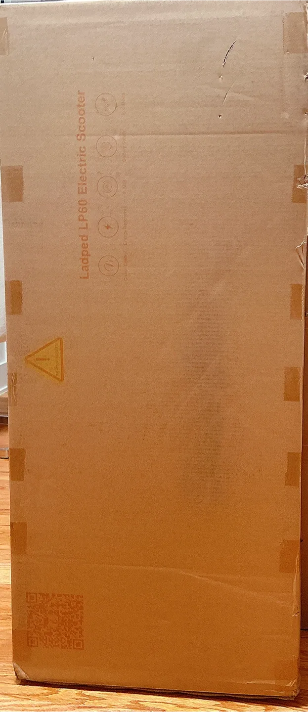 Ladped LP60 Electric Scooter - New in Box! image indicator(2)