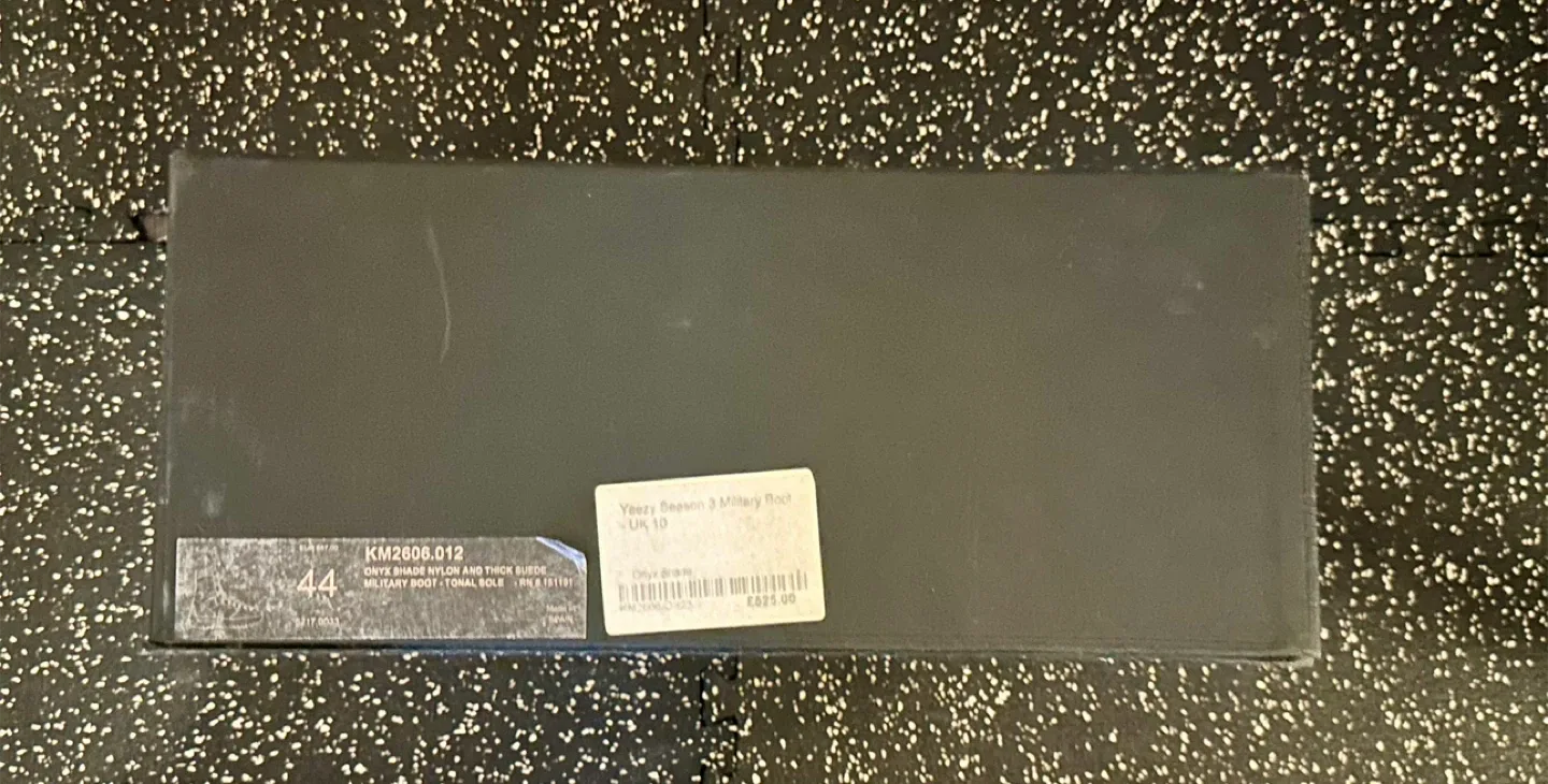 Yeezy Season 3 Military Boot - US 10 image indicator(5)