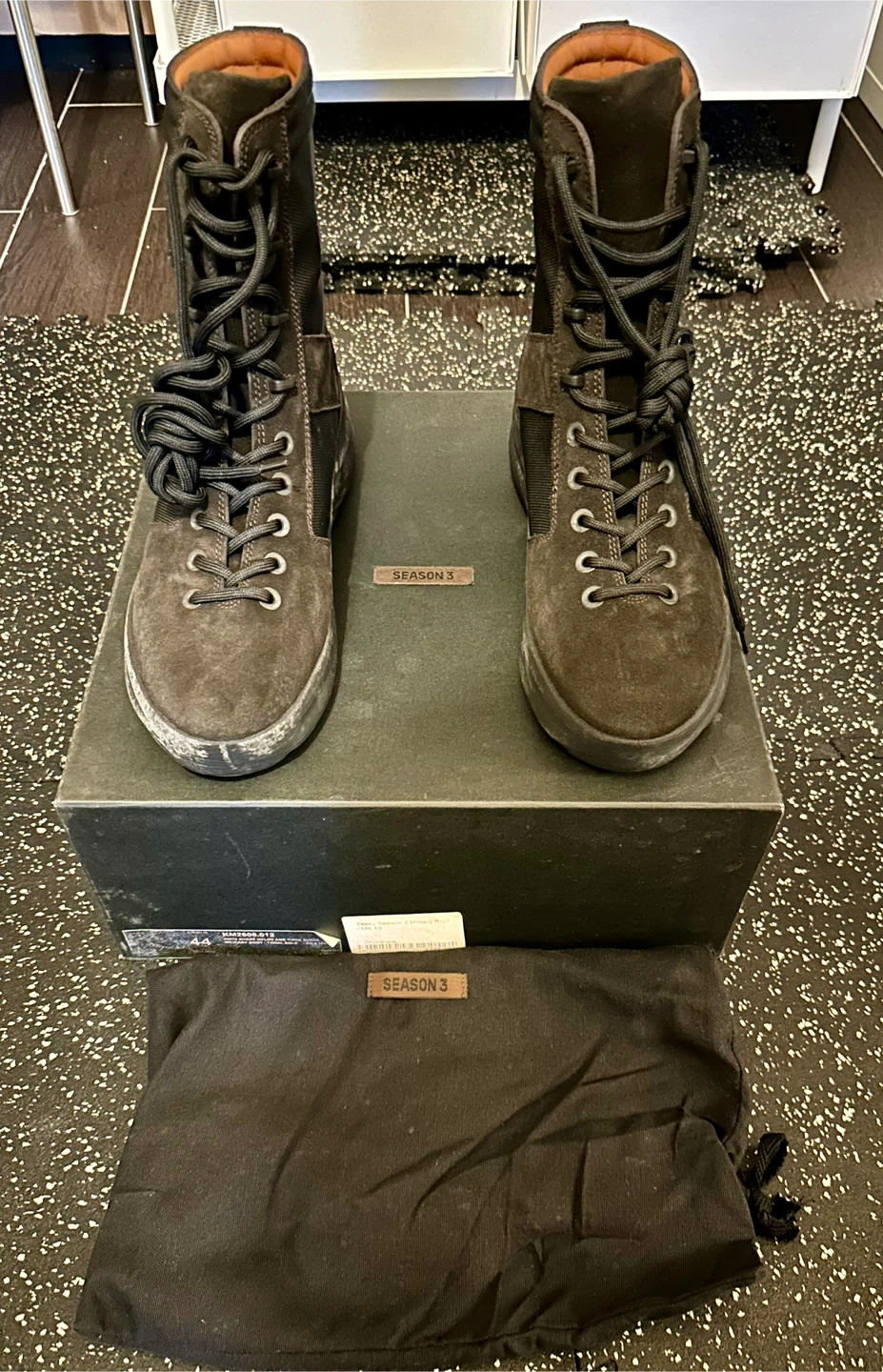 Yeezy Season 3 Military Boot - US 10 - photo 2