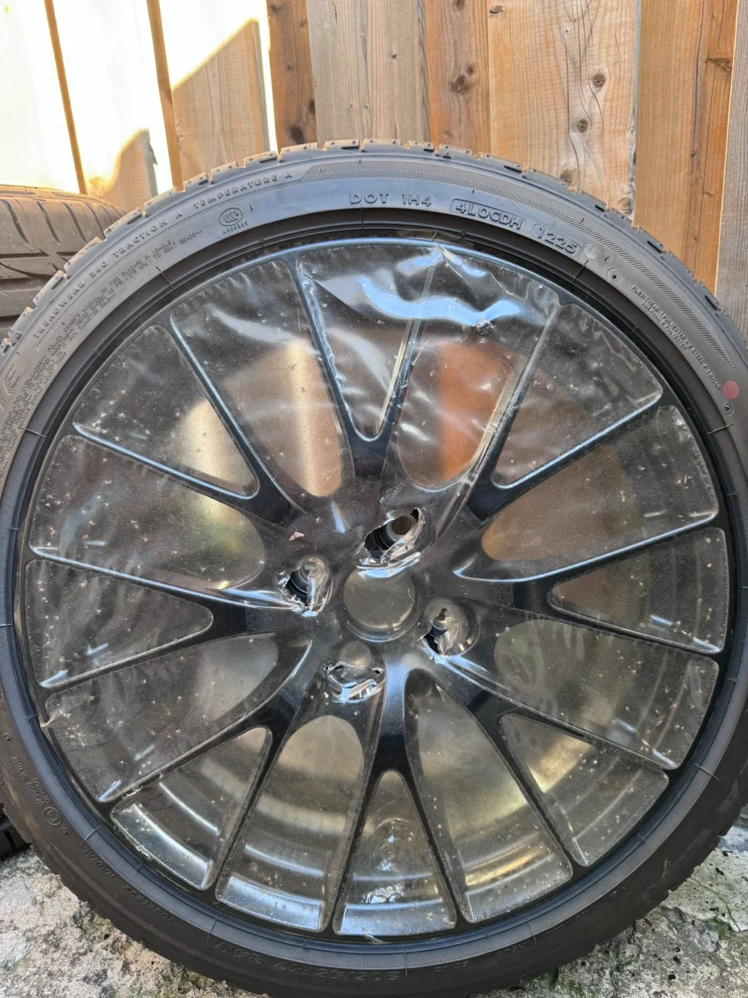 Bridgestone Tire Set image indicator(5)