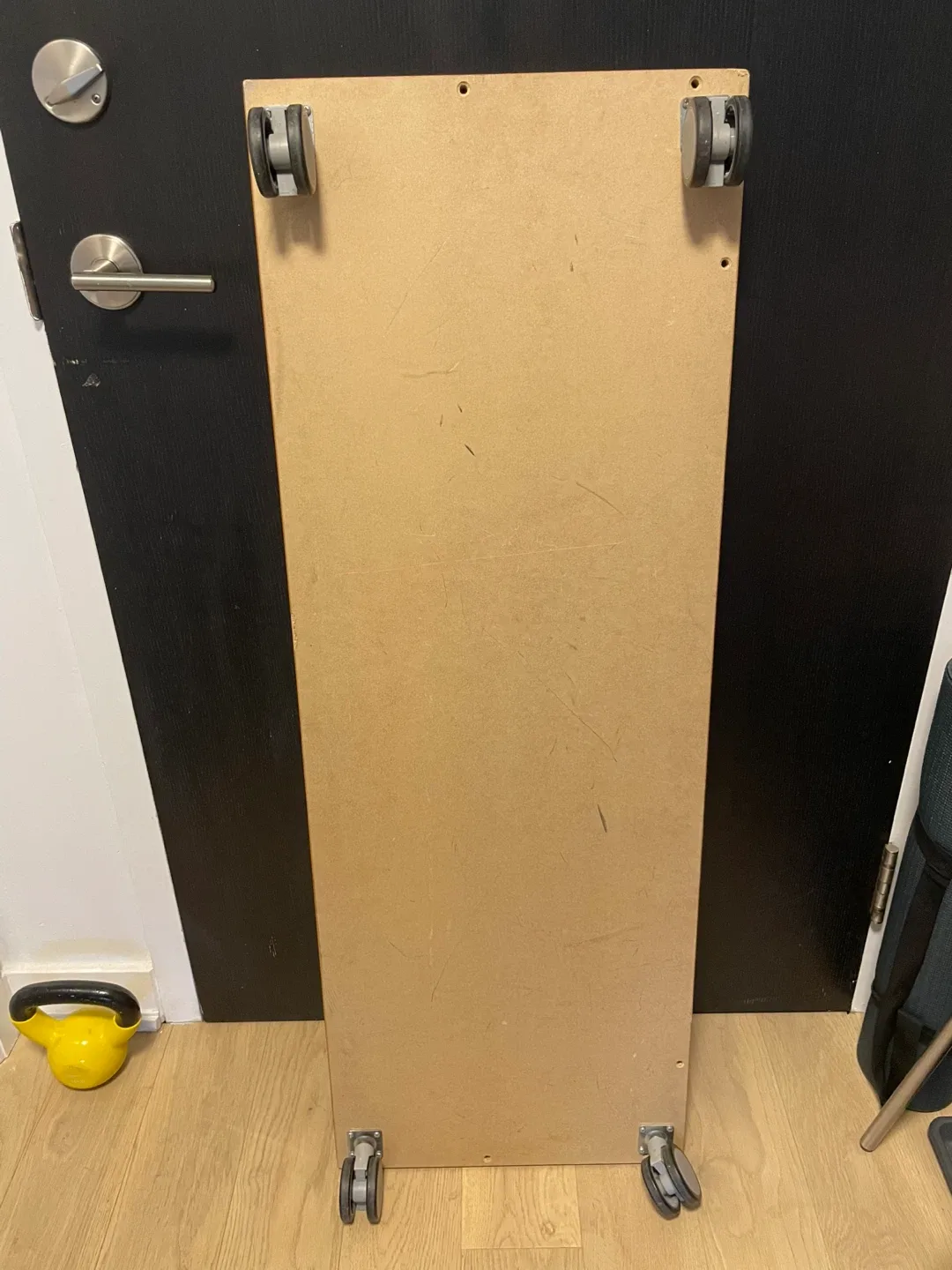 Wooden Shelf with Wheels image indicator(2)