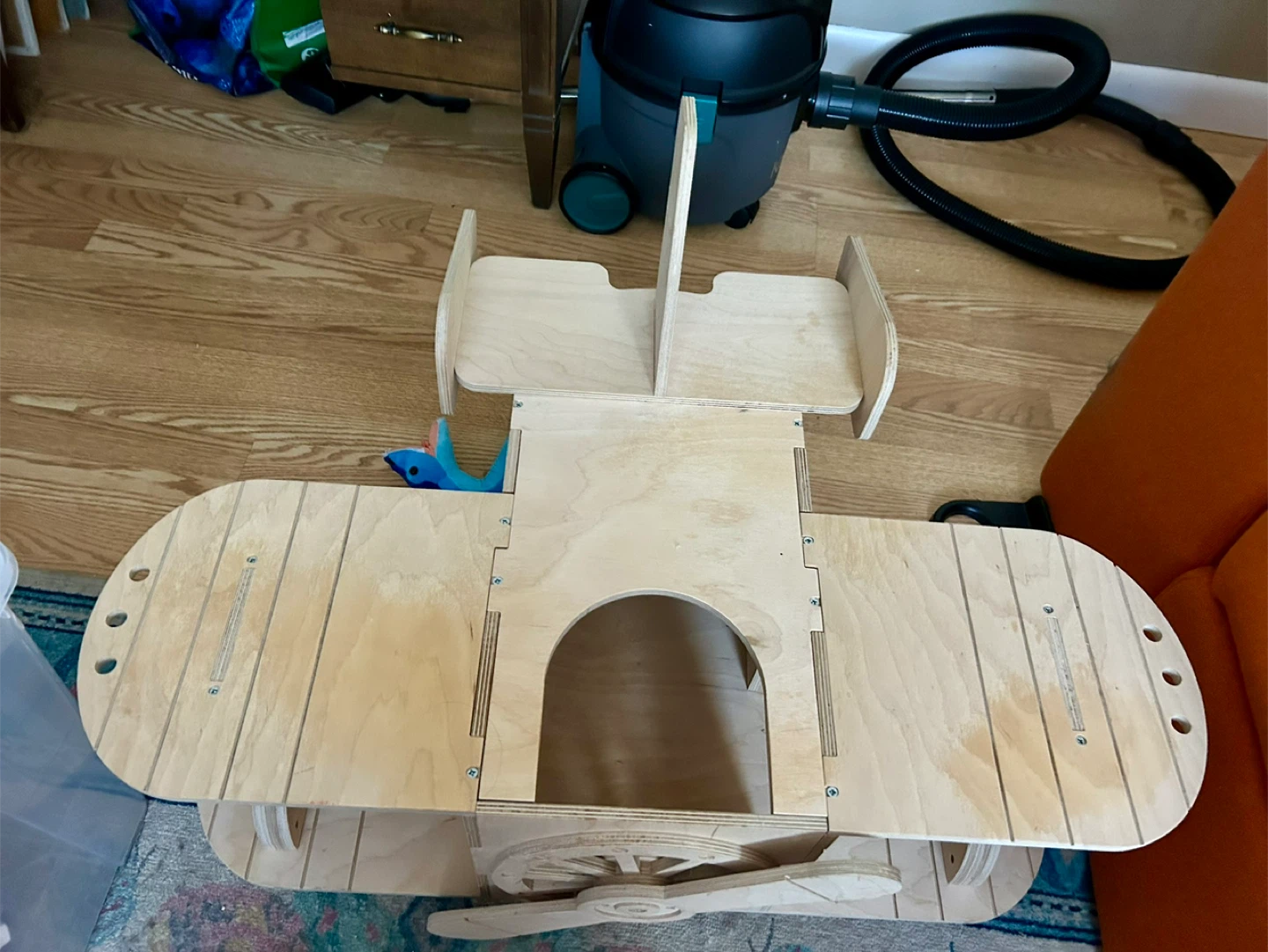 Sky Bun - Wooden Airplane Hide/Structure for Rabbits - photo 4