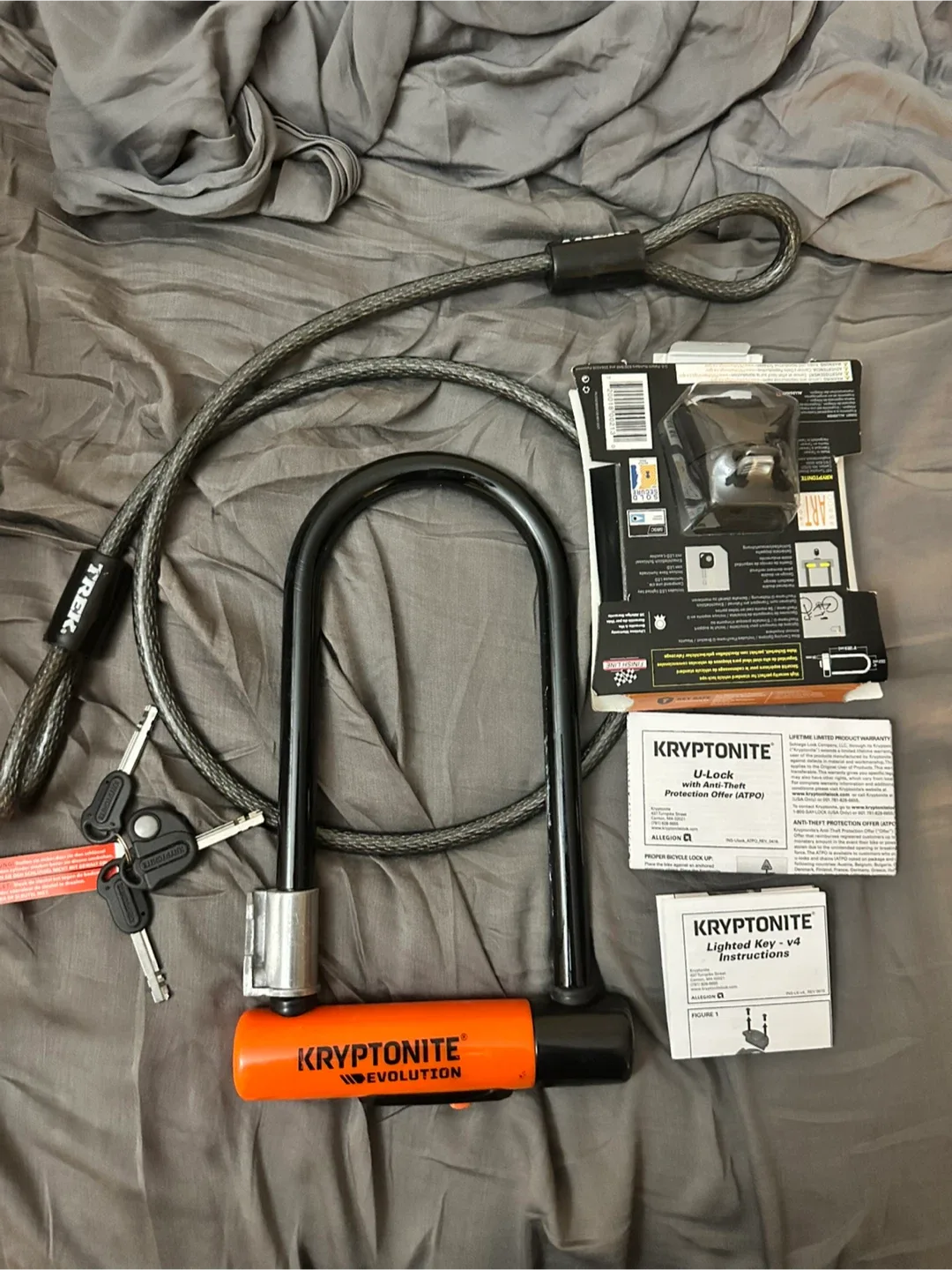 Kryptonite Evolution U-Lock w/ Cable & Keys thumbnail